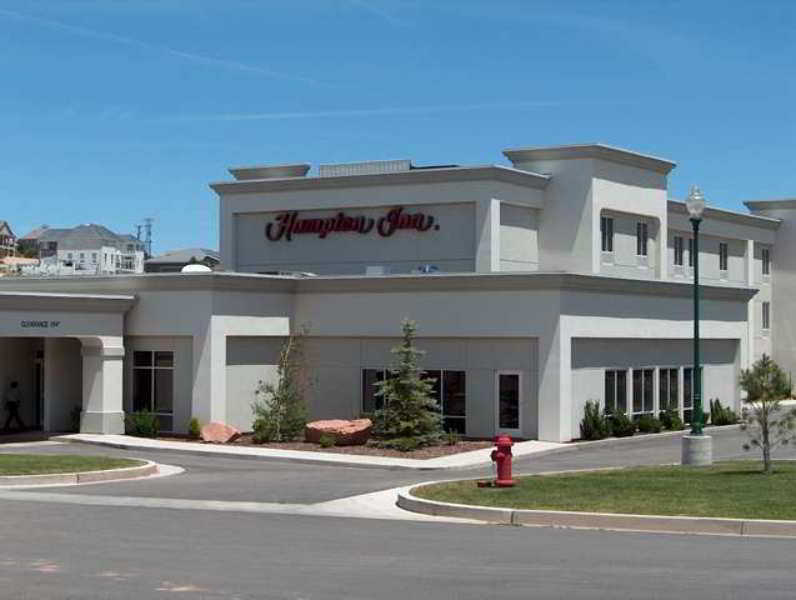 Hampton Inn Сидър Сити Екстериор снимка
